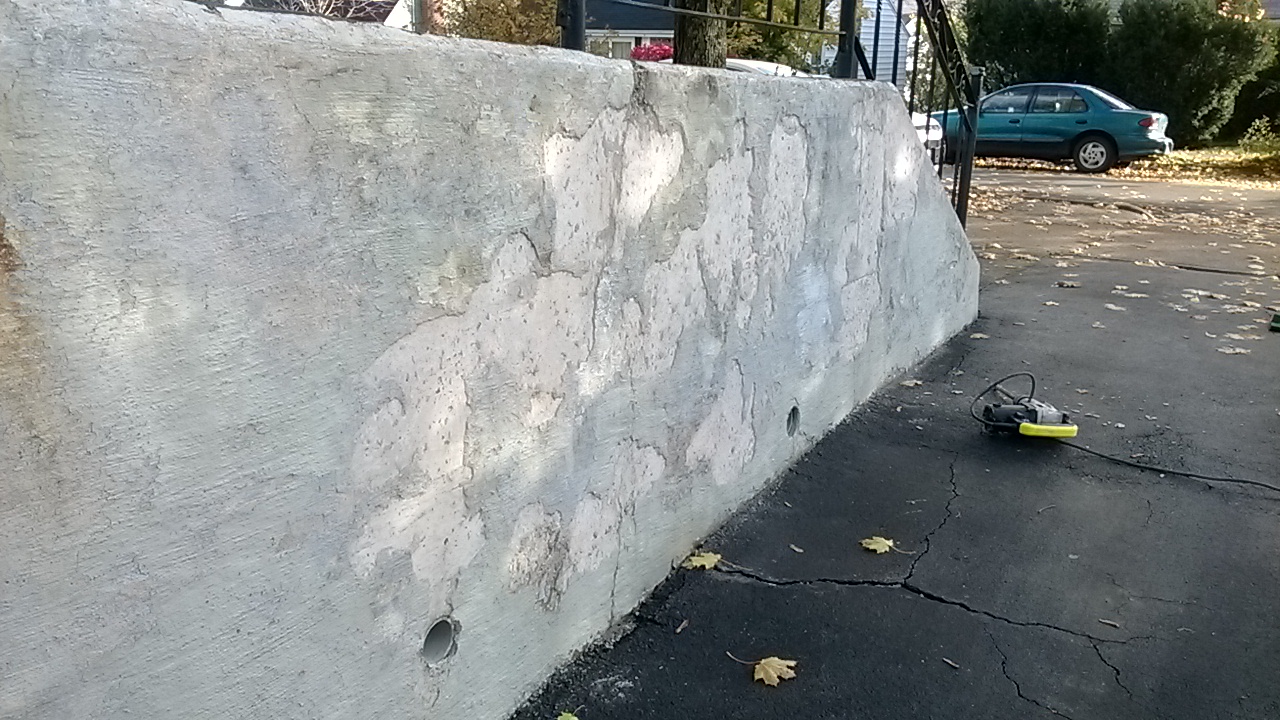 image of a concrete retaining wall-concrete retaining wall repair services completed in the Halifax by Pro Foundation Services based in Halifax, NS is providing their concrete retaining wall repair services covering all of the Halifax-Dartmouth Regional Municipality, Chester, Bridgewater, liverpool, Windsor, Wolfville, Kentville, Elmsdale, Truro, Musquodoboit Harbour & surrounding area.